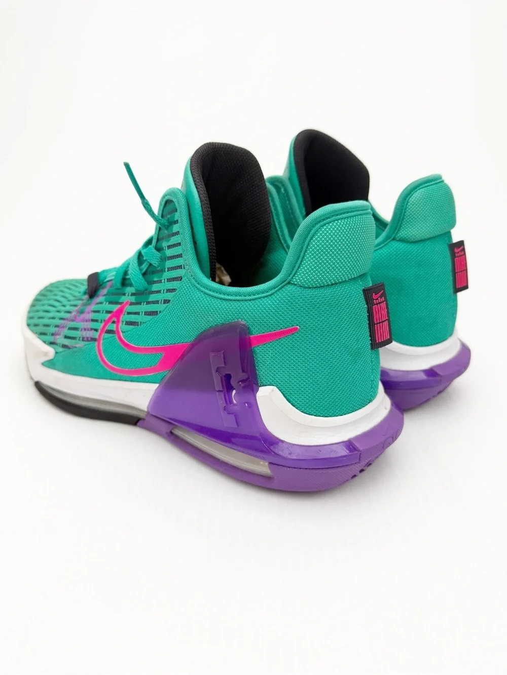 Nike Lebron Witness VI 6 Emerald Green Training Tennis Sneakers Shoes